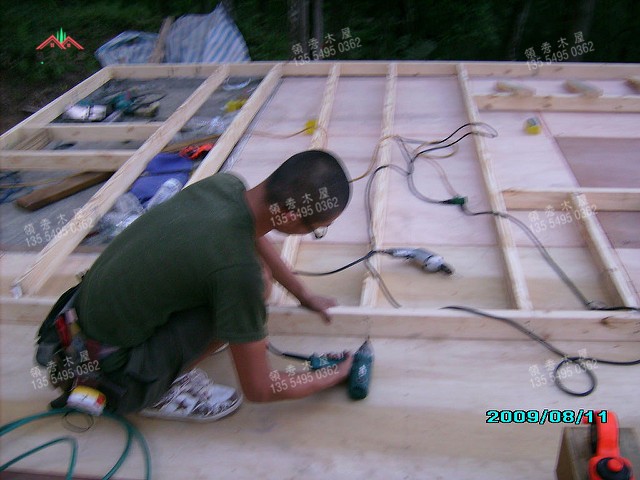 轻型小木屋施工/60平米