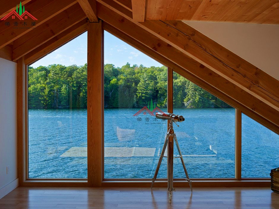 湖边上的度假木屋